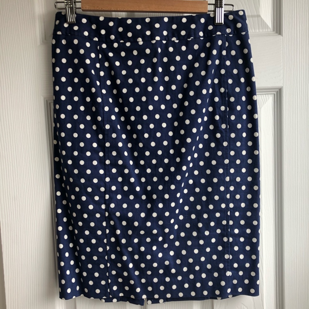 Pencil skirt